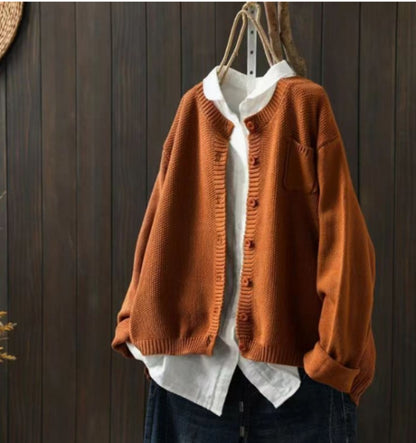 Damski kardigan dzianinowy oversize zapinany na guziki-Cardigan for women-Olave