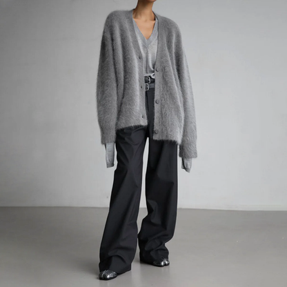 Damski kardigan z dekoltem w serek i zapięciem na guziki-Jacket for women-Olave