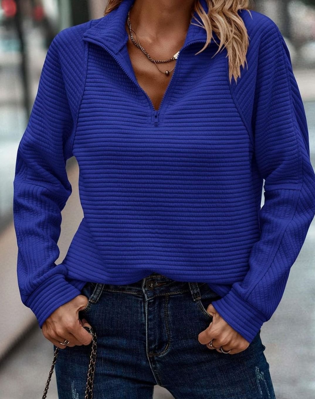 Damski sweter z suwakiem pod szyją i prążkowaną fakturą-Sweaters for Women-Olave