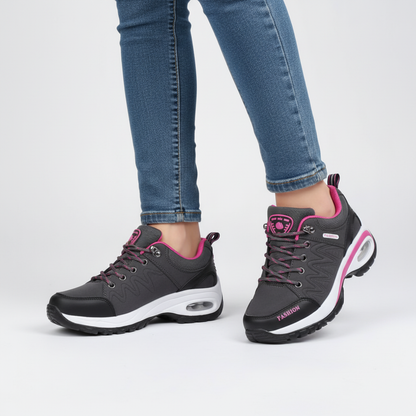 Damskie buty trekkingowe sznurowane z profilowaną podeszwą-Footwear for women-Olave