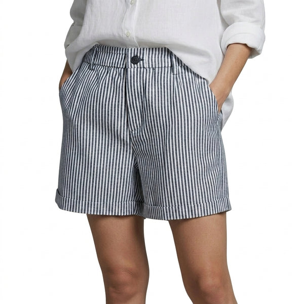 Damskie krótkie spodenki w pionowe paski z wysokim stanem i wywiniętymi nogawkami-Shorts for women-Olave