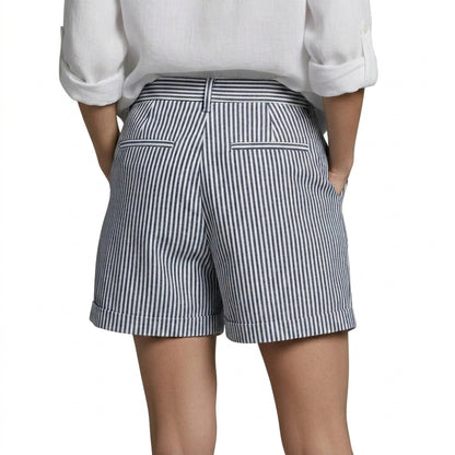 Damskie krótkie spodenki w pionowe paski z wysokim stanem i wywiniętymi nogawkami-Shorts for women-Olave