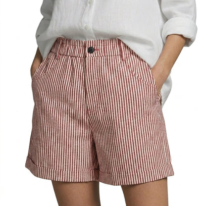 Damskie krótkie spodenki w pionowe paski z wysokim stanem i wywiniętymi nogawkami-Shorts for women-Olave