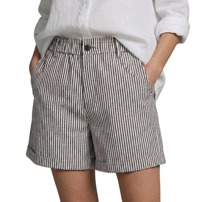 Damskie krótkie spodenki w pionowe paski z wysokim stanem i wywiniętymi nogawkami-Shorts for women-Olave