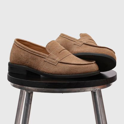Męskie mokasyny z zamszu z kontrastowymi przeszyciami-Footwear for men-Olave