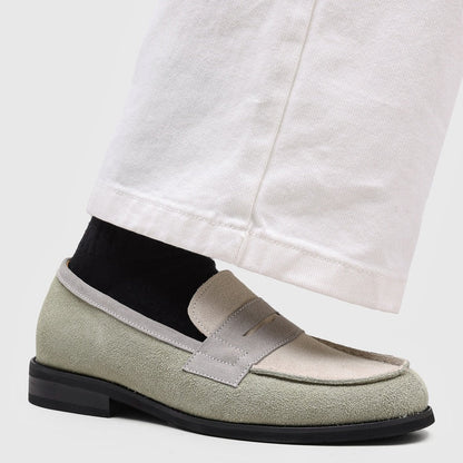 Męskie mokasyny z zamszu z kontrastowymi przeszyciami-Footwear for men-Olave