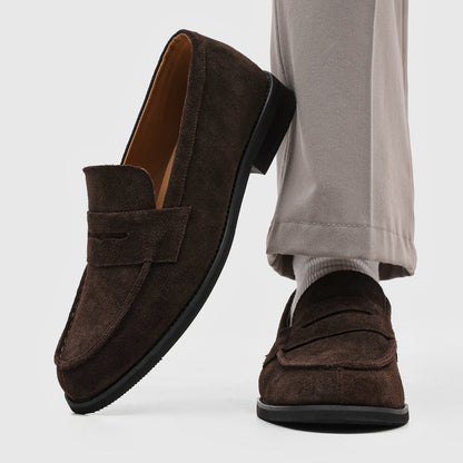 Męskie mokasyny z zamszu z kontrastowymi przeszyciami-Footwear for men-Olave