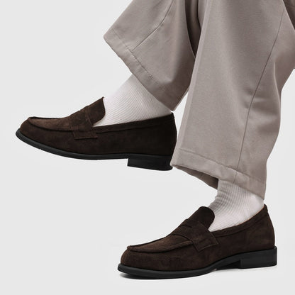 Męskie mokasyny z zamszu z kontrastowymi przeszyciami-Footwear for men-Olave