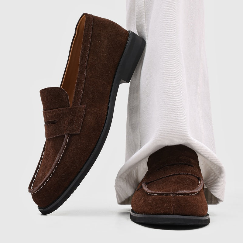 Męskie mokasyny z zamszu z kontrastowymi przeszyciami-Footwear for men-Olave