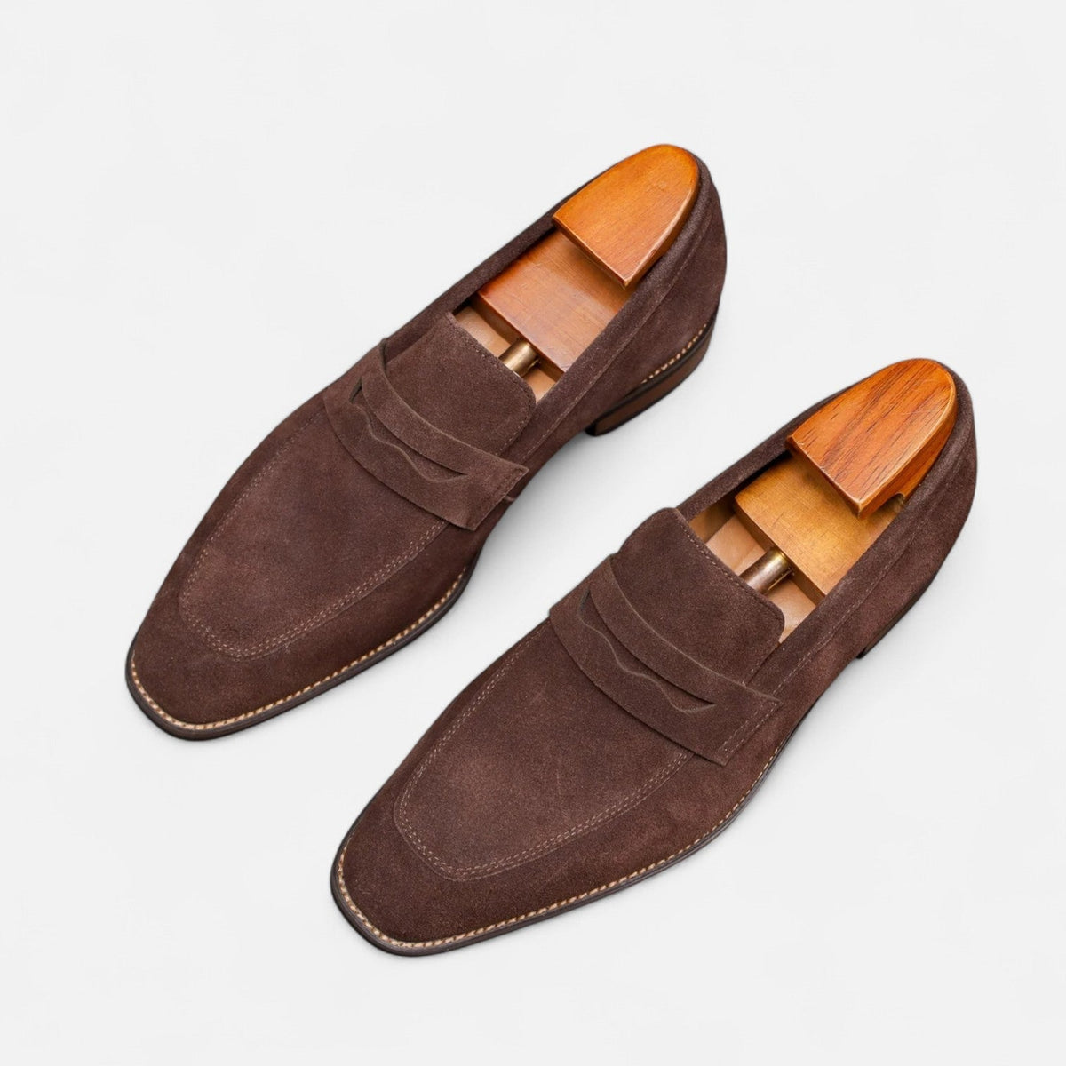 Męskie zamszowe mokasyny typu penny loafers z przeszyciem na nosku-Footwear for men-Olave