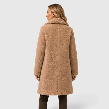 Damski płaszcz typu teddy zapinany na guziki-Coats for women-Olave