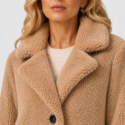 Damski płaszcz typu teddy zapinany na guziki-Coats for women-Olave