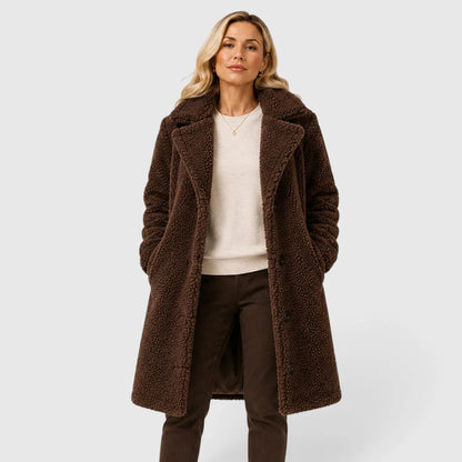 Damski płaszcz typu teddy zapinany na guziki-Coats for women-Olave