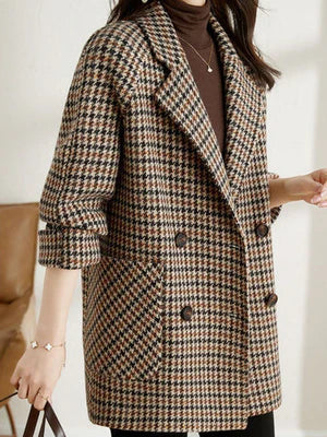 Damski płaszcz w pepitkę z zapięciem na guziki-Jacket for women-Olave