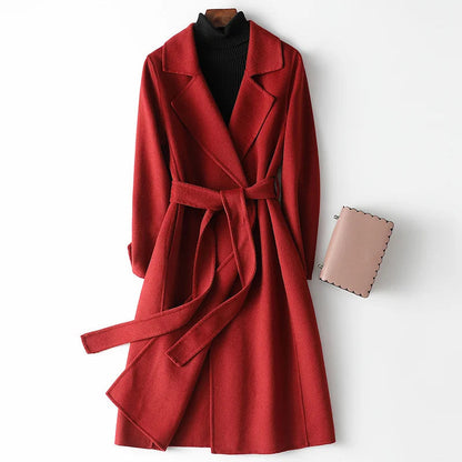 Damski płaszcz wiązany z paskiem i szerokimi klapami-Coats for Women-Olave