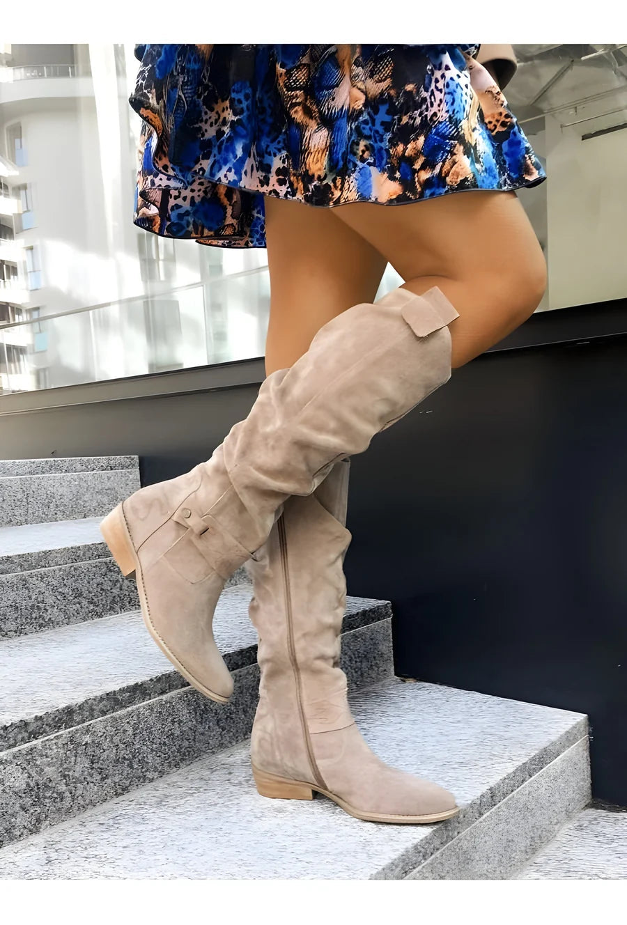 Damskie zamszowe kozaki za kolano z niskim słupkowym obcasem-Footwear for women-Olave