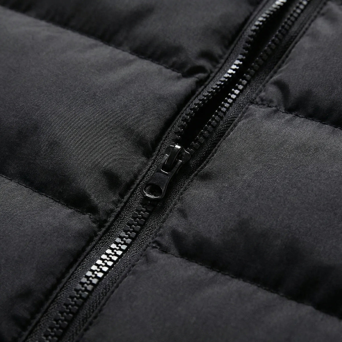 Męska kamizelka pikowana ze stójką i zamkiem błyskawicznym-Vests for men-Olave
