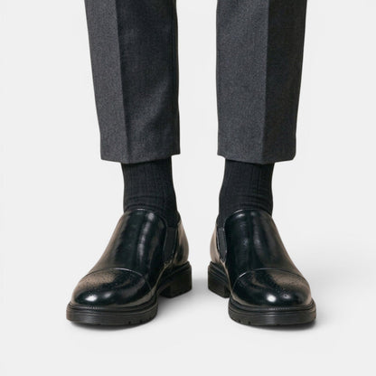 Męskie wsuwane półbuty typu brogsy z elastycznymi panelami bocznymi-Footwear for men-Olave