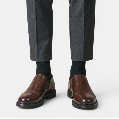 Męskie wsuwane półbuty typu brogsy z elastycznymi panelami bocznymi-Footwear for men-Olave